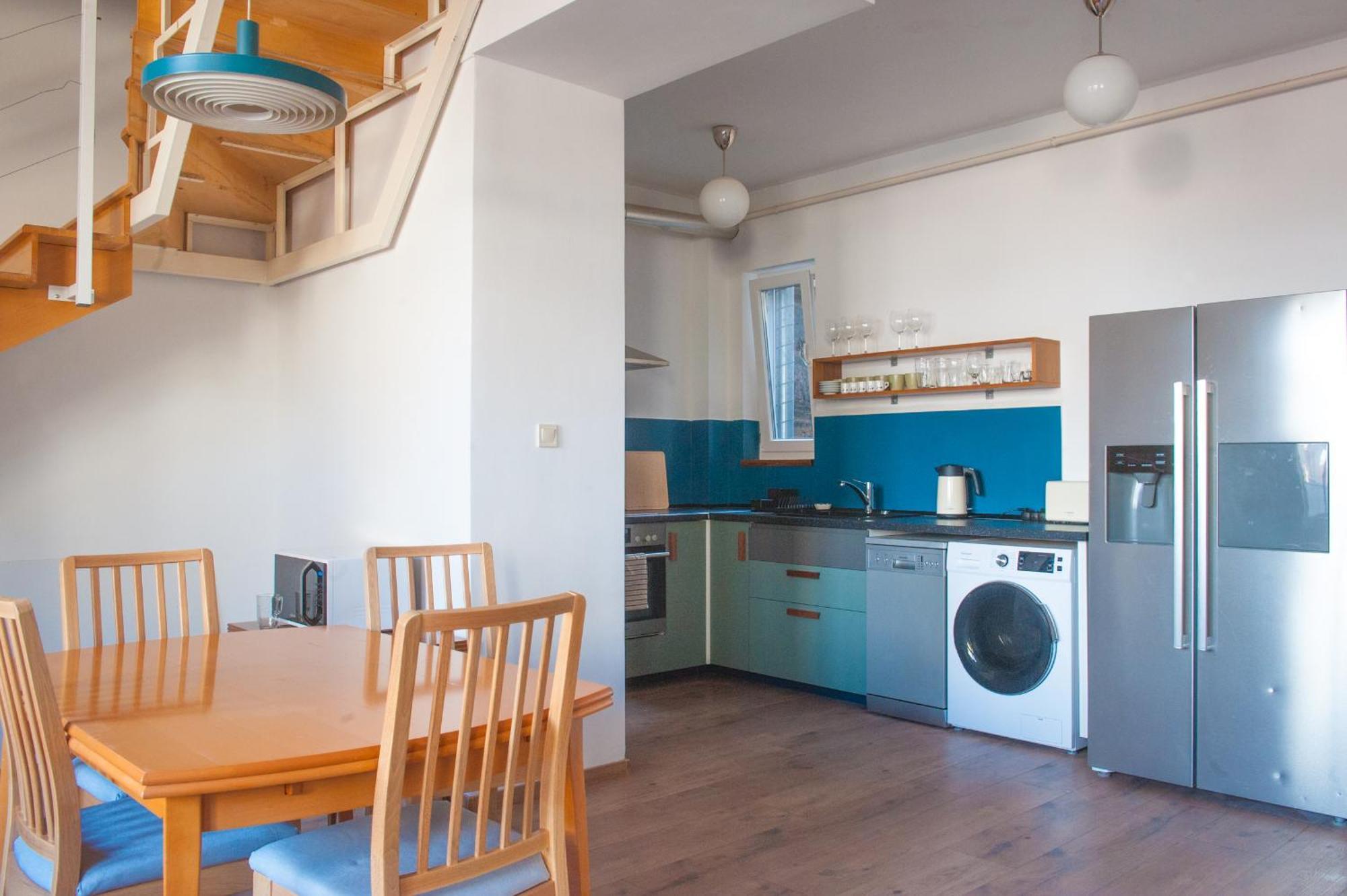Spacious 2 Story Loft W Balcony Near Opera, Andrassy Budapest Eksteriør bilde